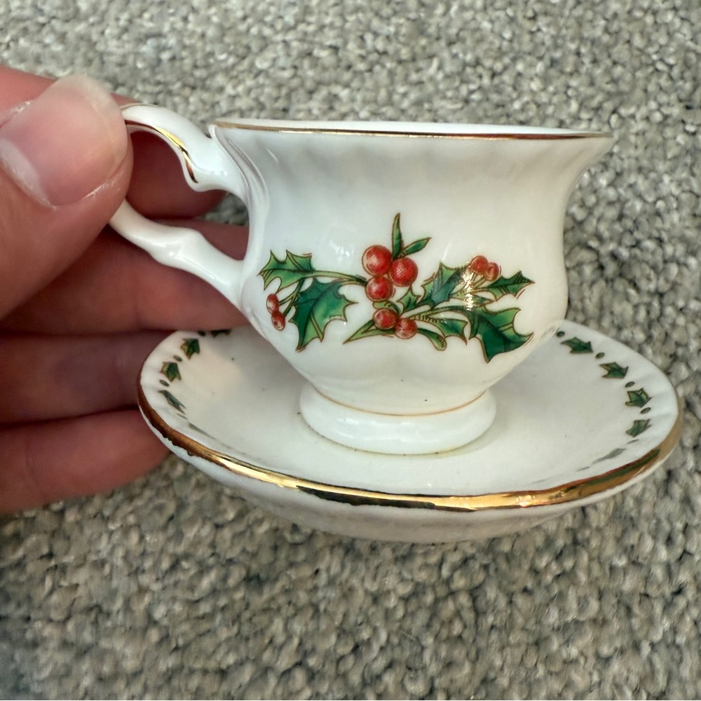 Waldman House Press A CUP of CHRISTMAS TEA Bone China Cup & Saucer Set Tom Hegg